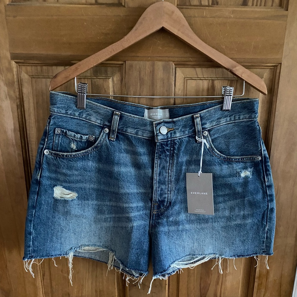 Everlane 90s relaxed jean shorts